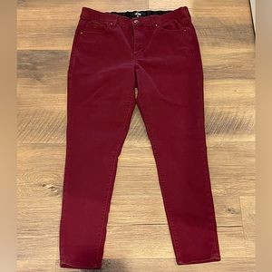 Women’s Lularoe Burgundy Jeans Sz 32